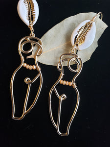 Fiona Gold & White Cowrie Earrings